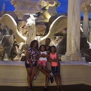 Meet your Posher, Chelby